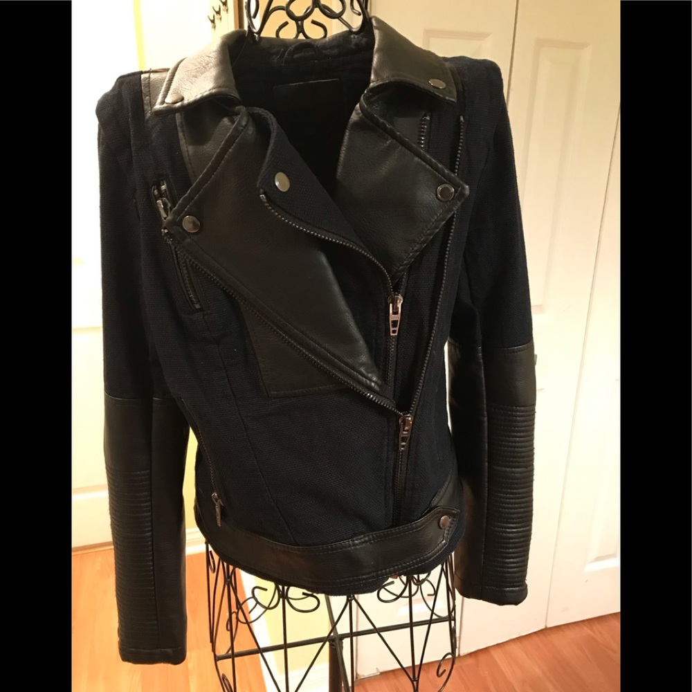 3XHOST PICK🎉Blank NYC Twill & Faux Leather Moto Style Jacket chunky zippers Sm - Picture 1 of 15